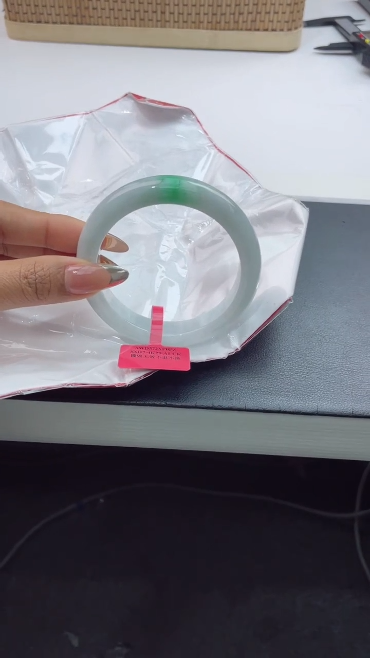 【闪购商品】翡翠手镯未镶嵌1翡翠手镯60-61