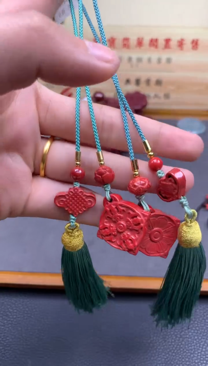 【闪购商品】南红玛瑙颈饰未镶嵌。。。。。单个