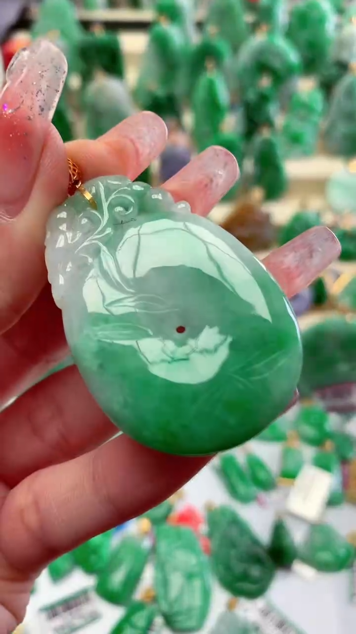 【闪购商品】翡翠颈饰18K金镶嵌挂件