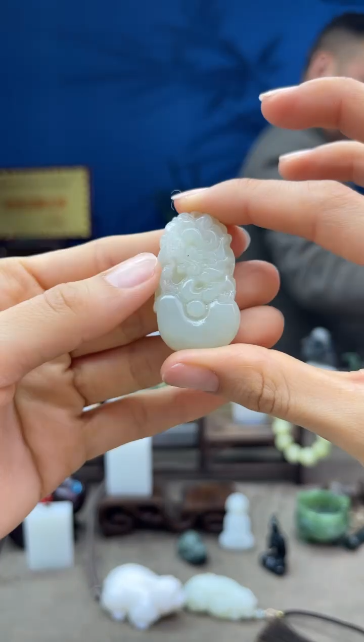 【闪购商品】和田玉颈饰未镶嵌1