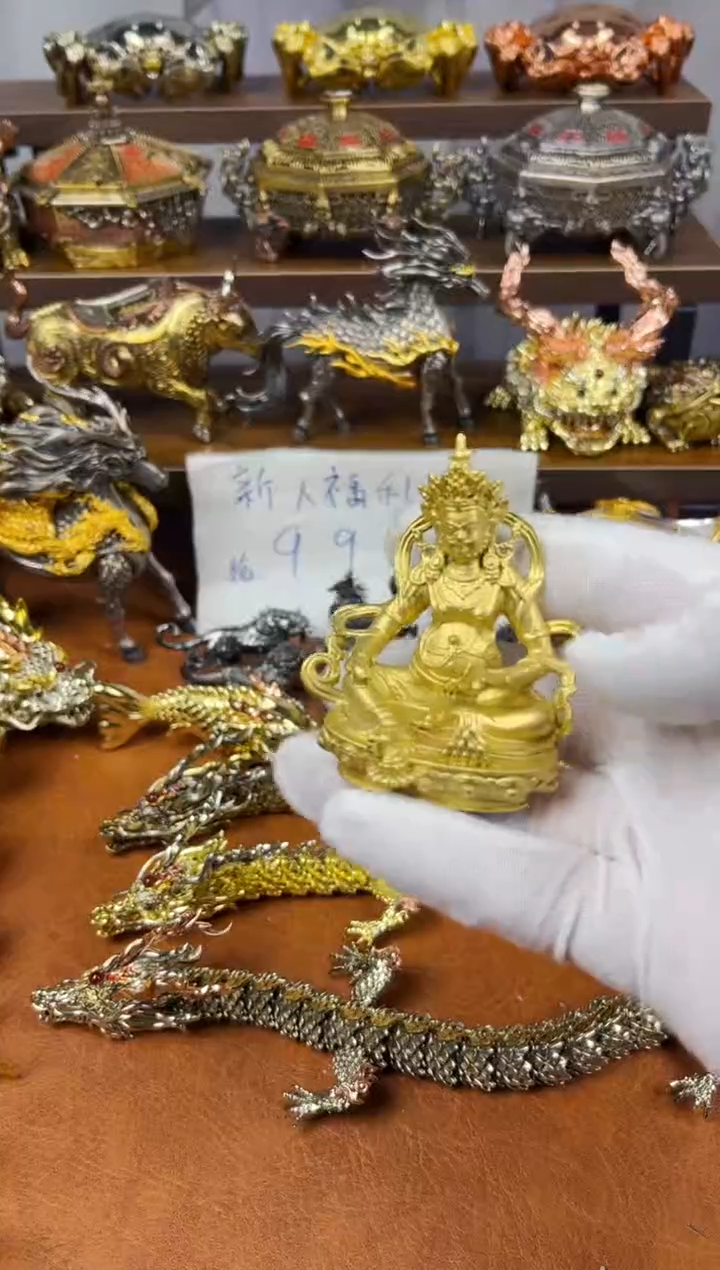 黄财神摆件金色款