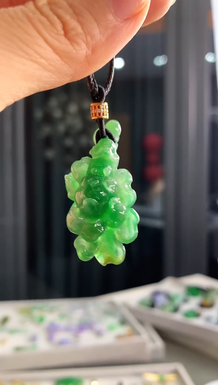 【闪购商品】翡翠颈饰未镶嵌吊坠