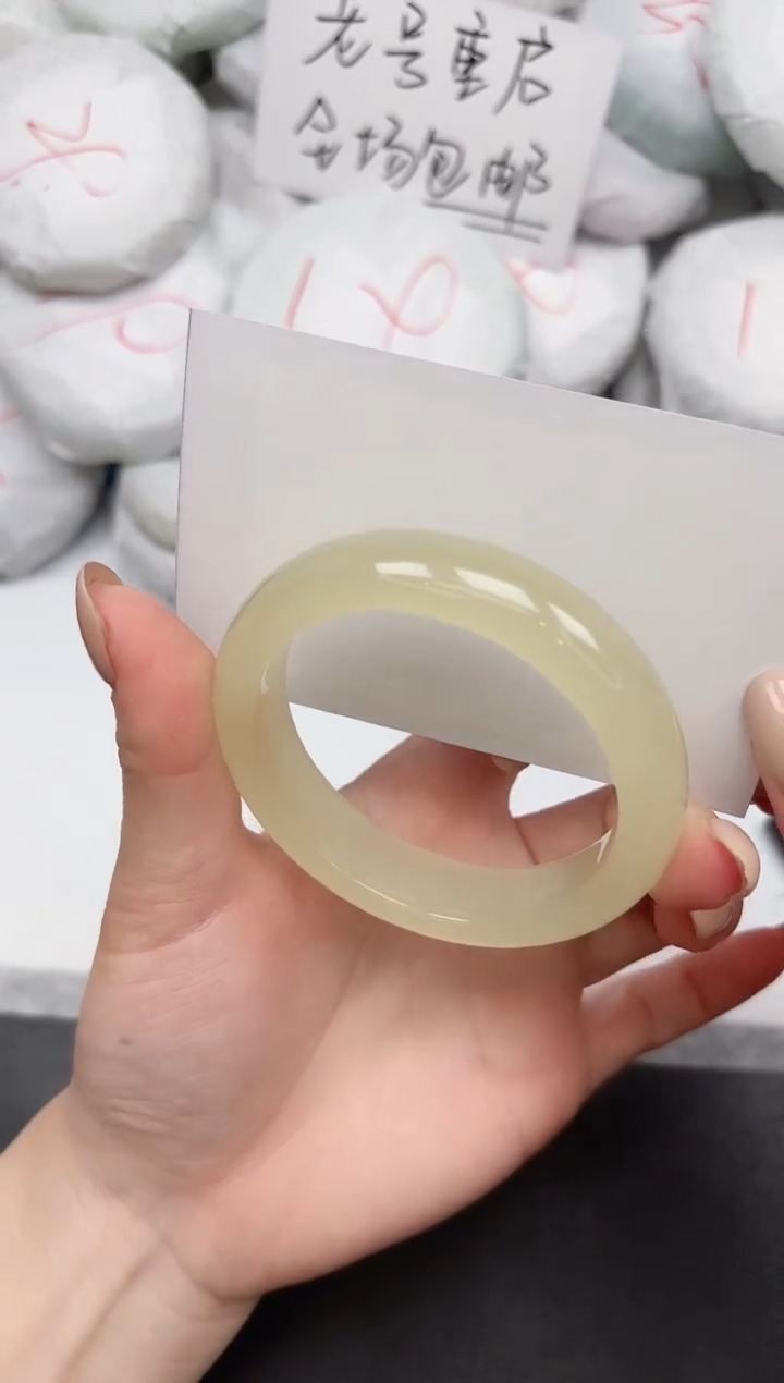 未镶嵌手镯石英质玉153/5556