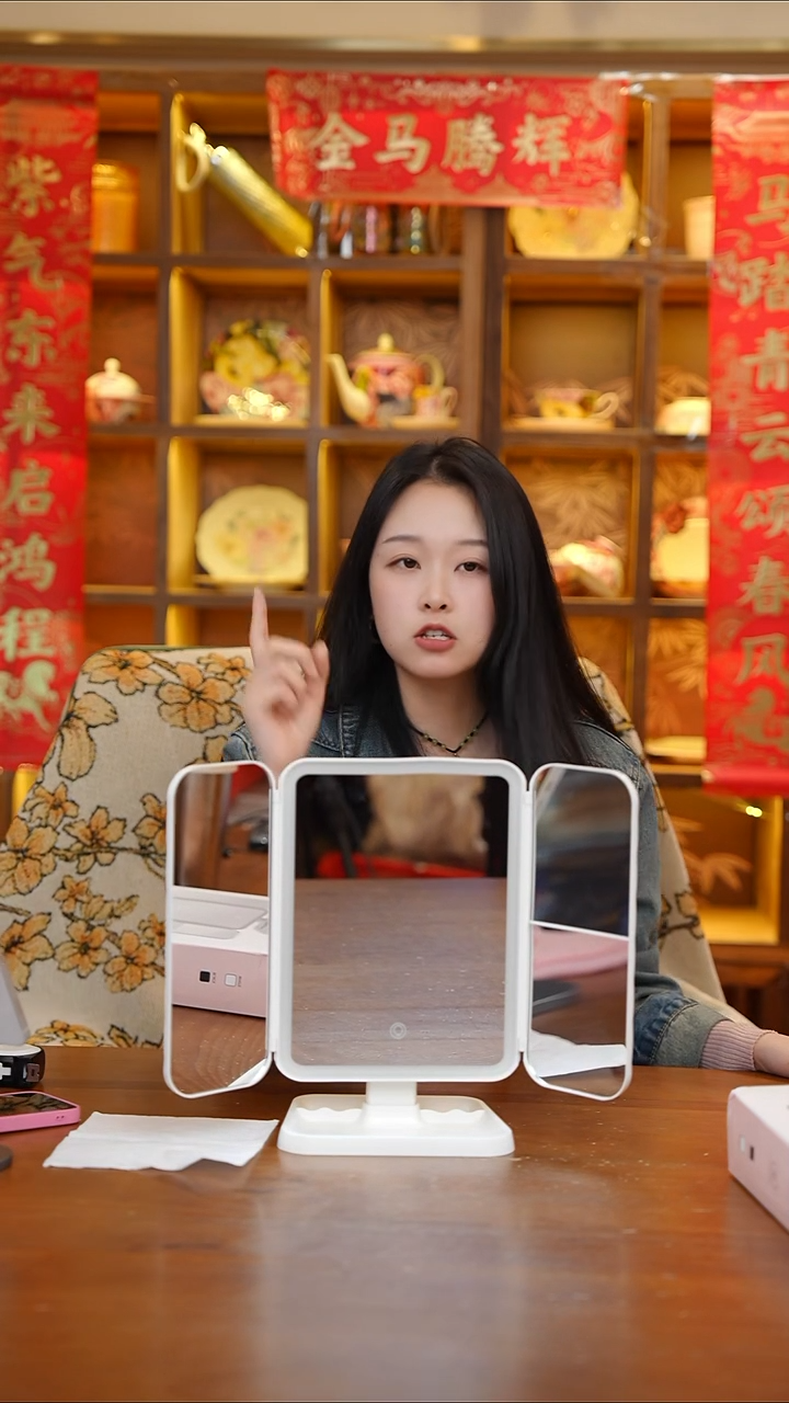 陶42-led带灯化妆镜-玲珑奶白【CF6466】