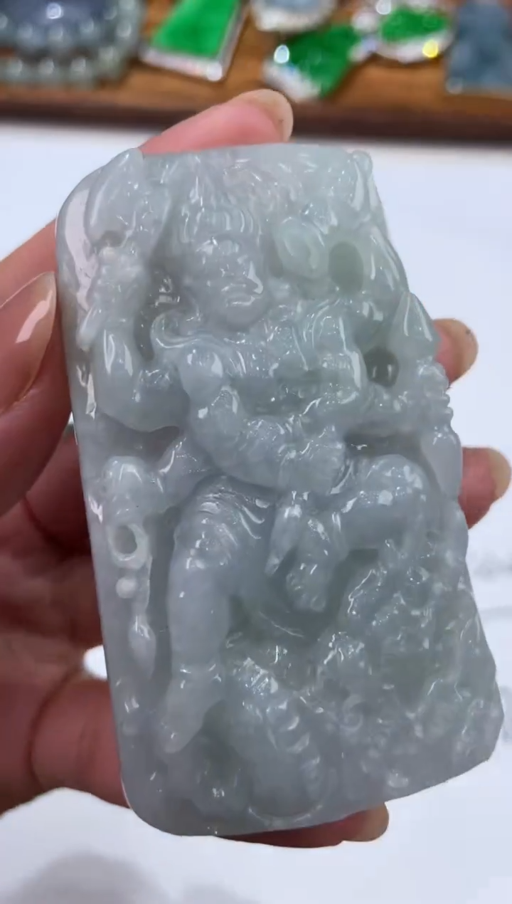 【闪购商品】翡翠未镶嵌颈饰2206822  