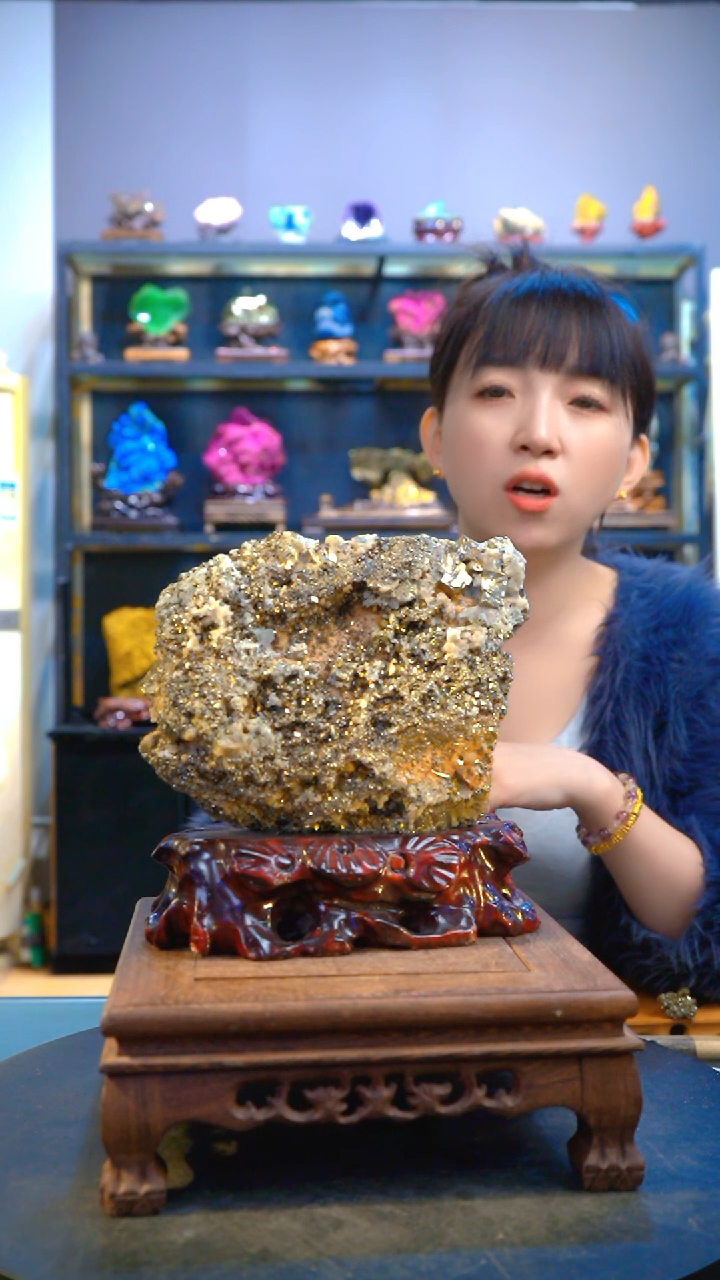 石材精品矿物晶体摆件