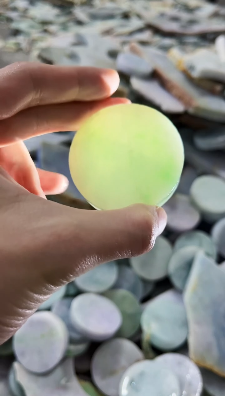 【闪购商品】翡翠颈饰未镶嵌A货吴平939