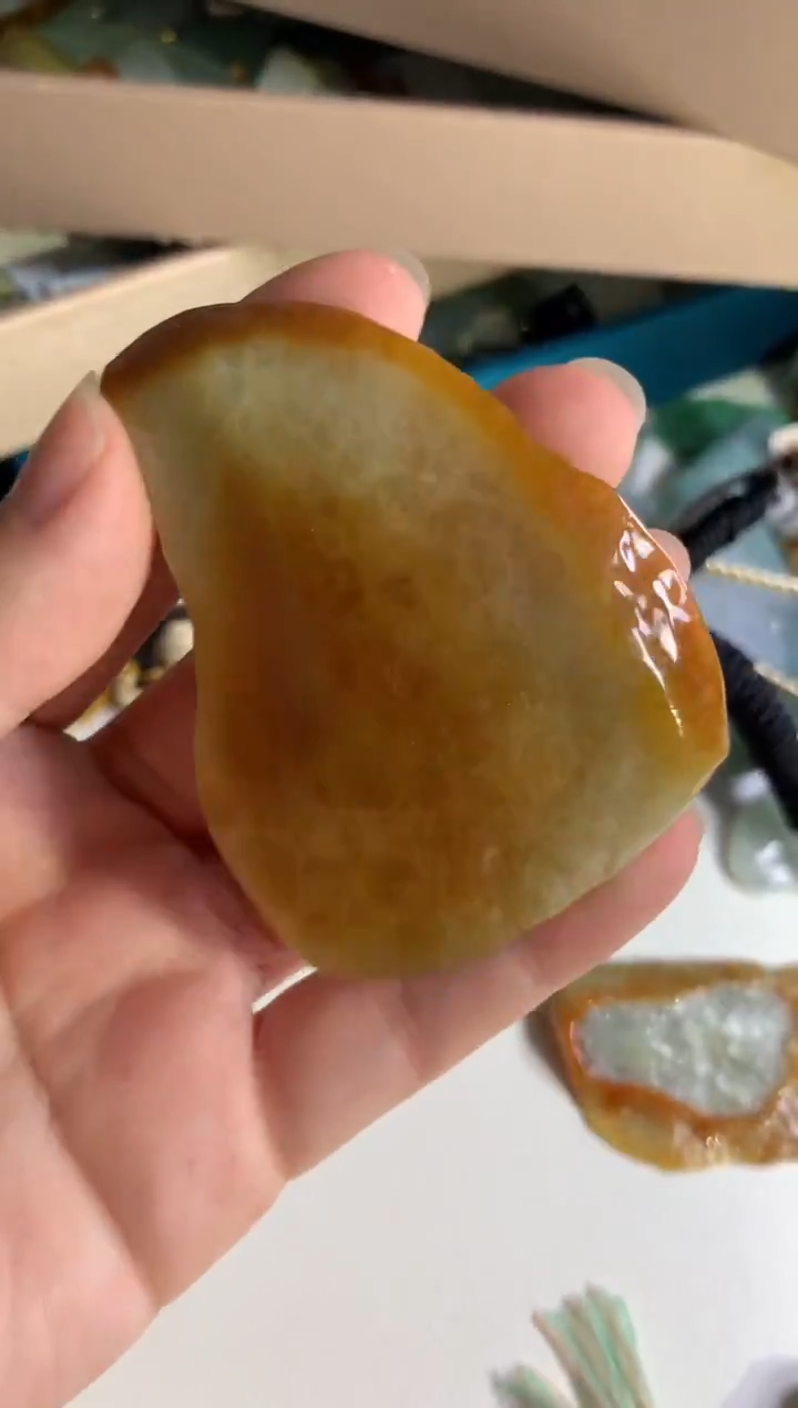 【闪购商品】翡翠颈饰未镶嵌吊坠