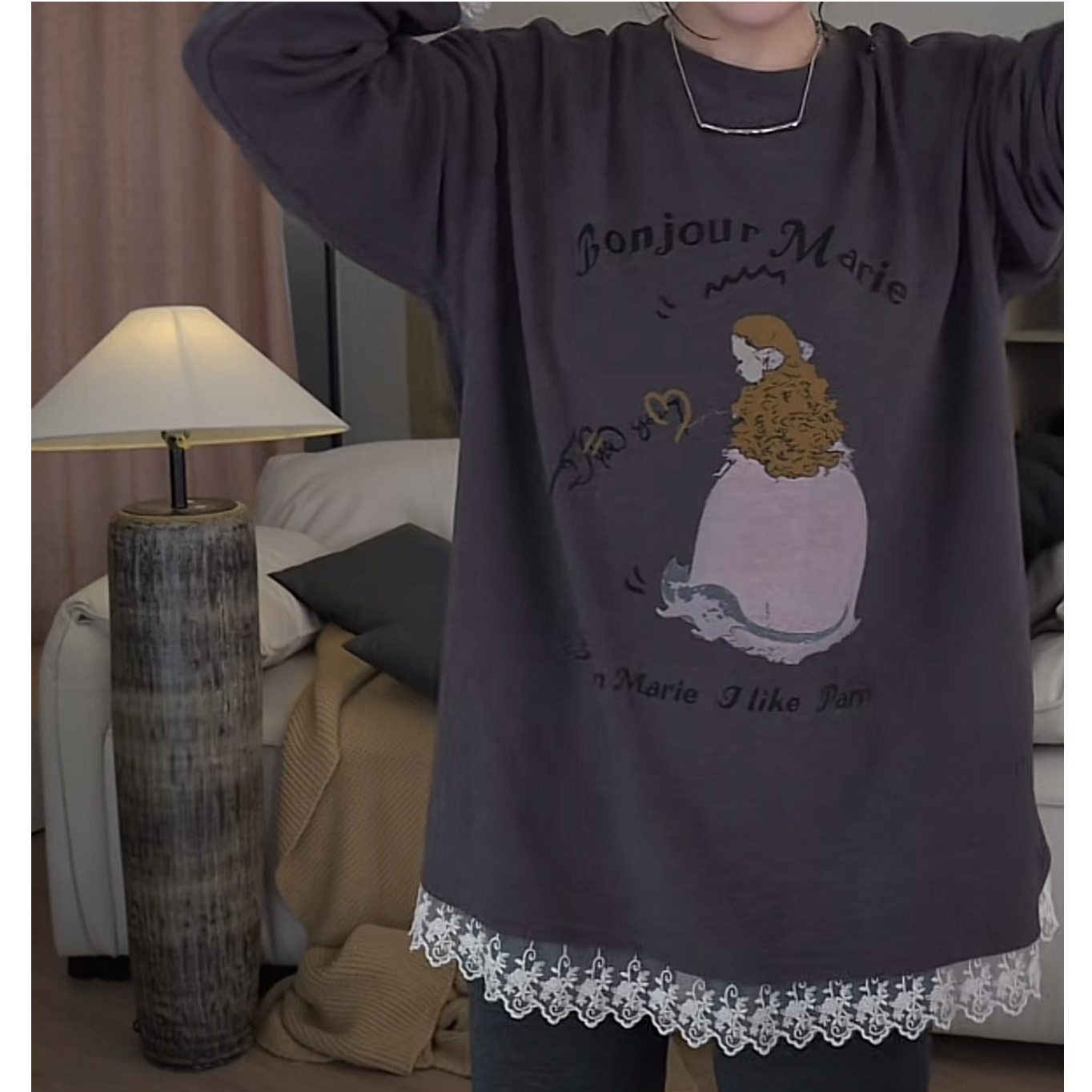 设计感小女孩拼接蕾丝花边长袖T恤女秋冬2024新款圆领打底衫上衣