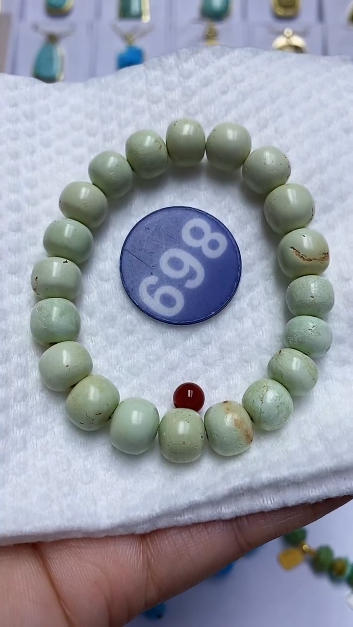 【闪购商品】玛瑙/玉髓手串（随机发）未镶嵌869