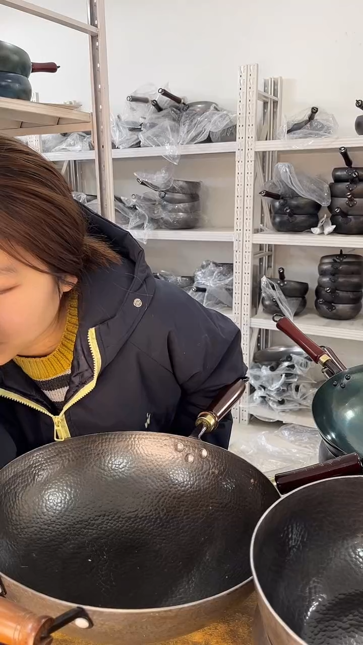 熟铁奋****天34鱼鳞炒锅 