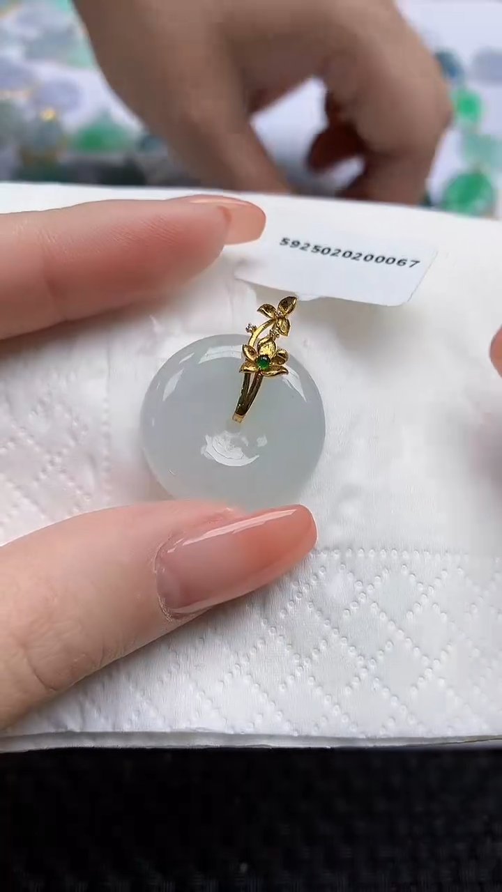 【闪购商品】翡翠颈饰18K金镶嵌天然翡翠A货