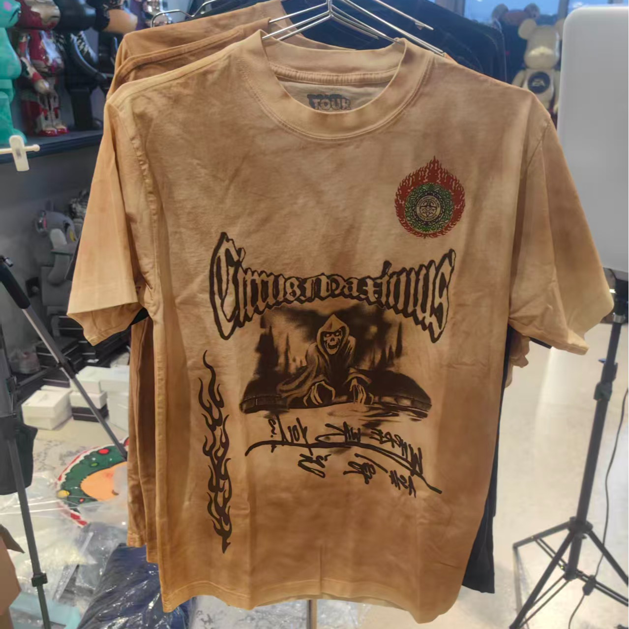 Travis Scot FW25 亚洲演唱会限定短袖 卡其色