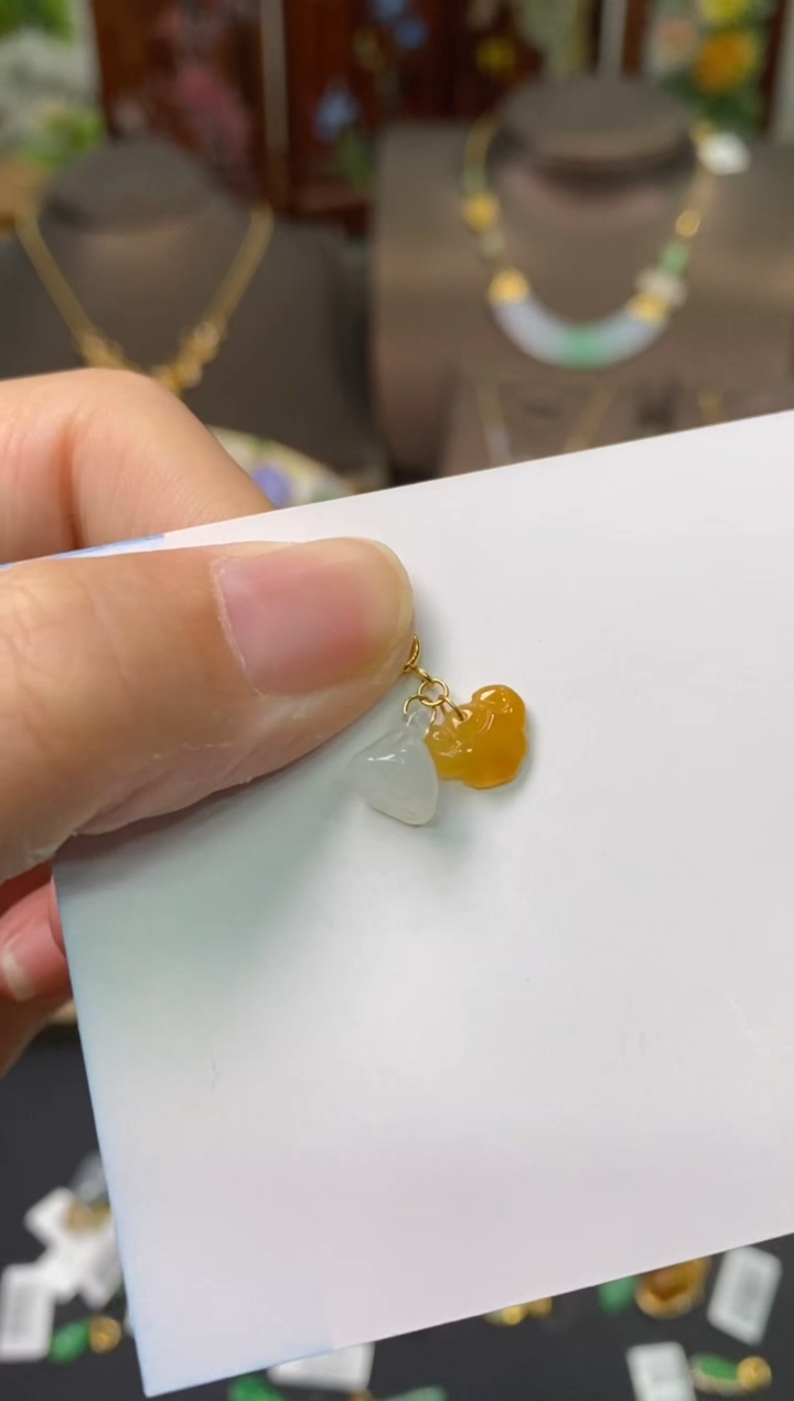 【闪购商品】翡翠颈饰18K金镶嵌净货14000