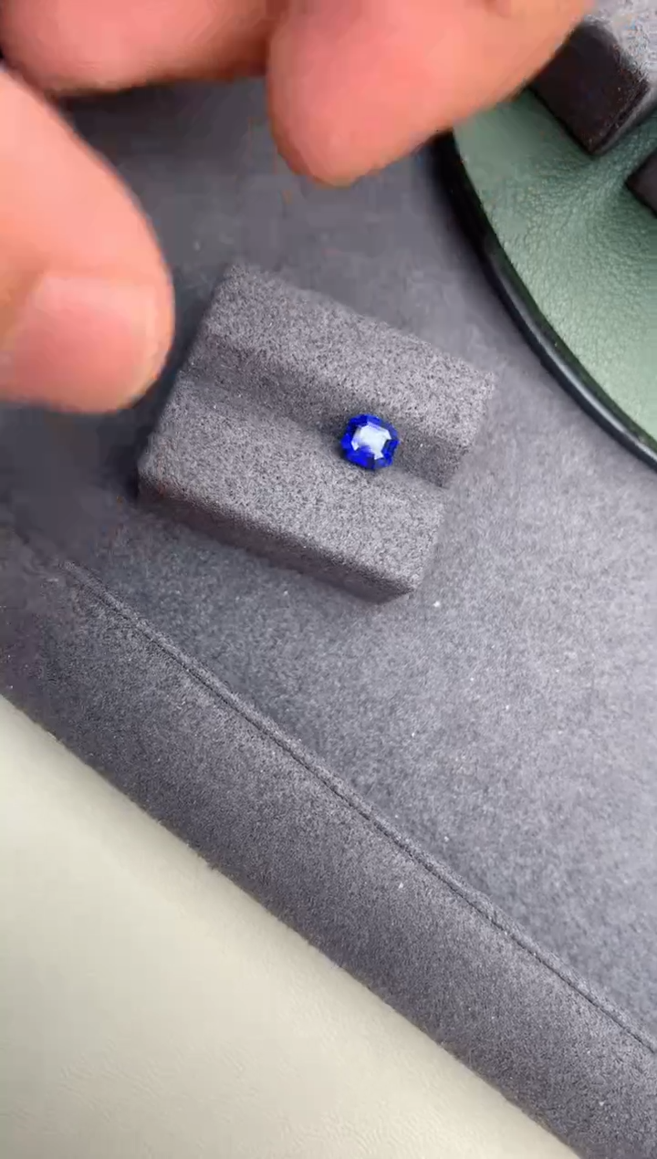 【闪购商品】蓝宝石裸石未镶嵌1.1ct皇家蓝