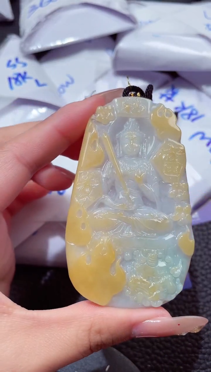 颈饰未镶嵌翡翠00000