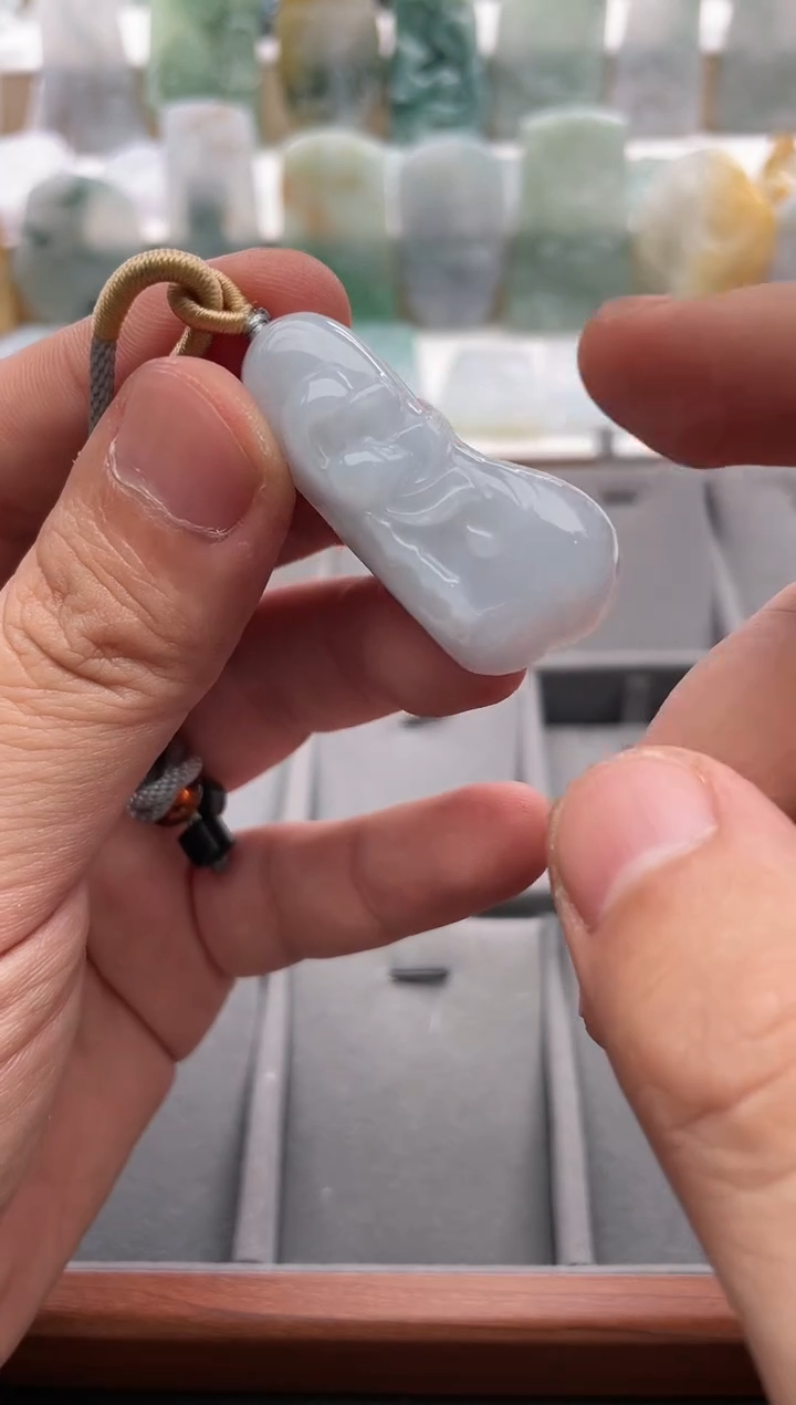 【闪购商品】翡翠颈饰未镶嵌..../2/18/ 105