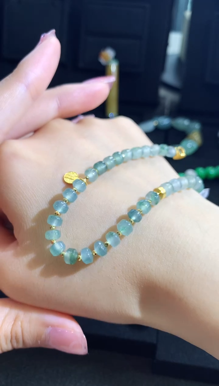 【闪购商品】翡翠手链18K金镶嵌手饰