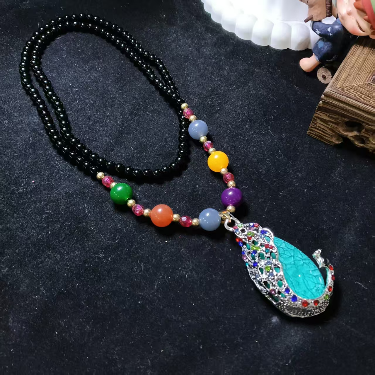 S1683-琉璃6mm孔雀树脂多圈挂脖毛衣链