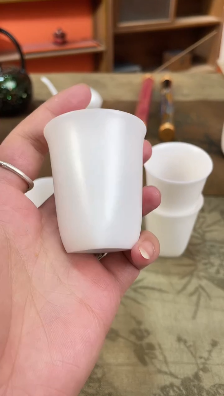 玛**本@@YYY         6只  