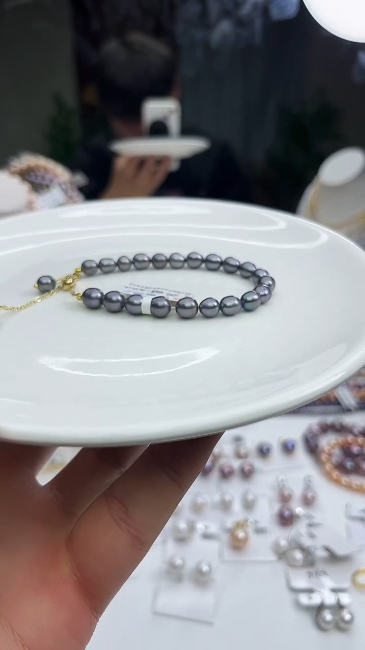 未镶嵌手链淡水珍珠设计款手链