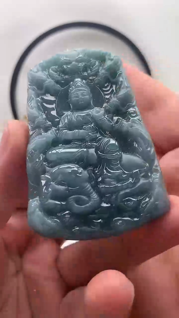 翡翠未镶嵌颈饰普贤