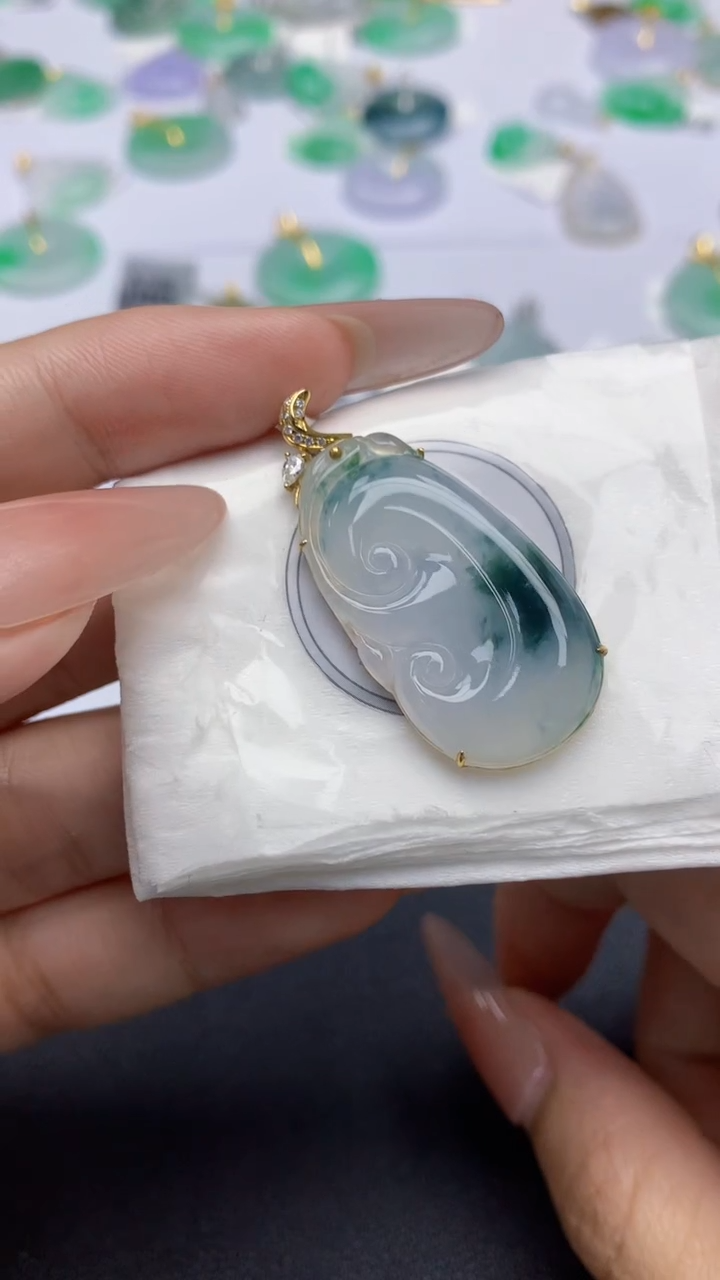 翡翠18K金镶嵌颈饰天然缅甸a货翡翠百元以上9元证书费自理