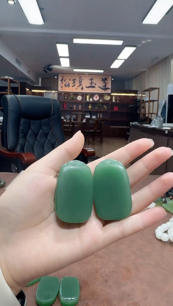 未镶嵌蛇纹石玉手链多样性随机发货其一