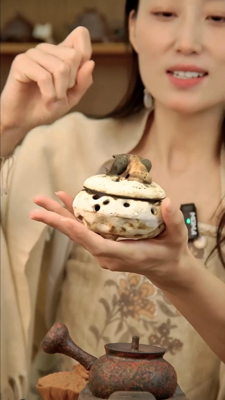 言野手作 粉引荷叶香炉