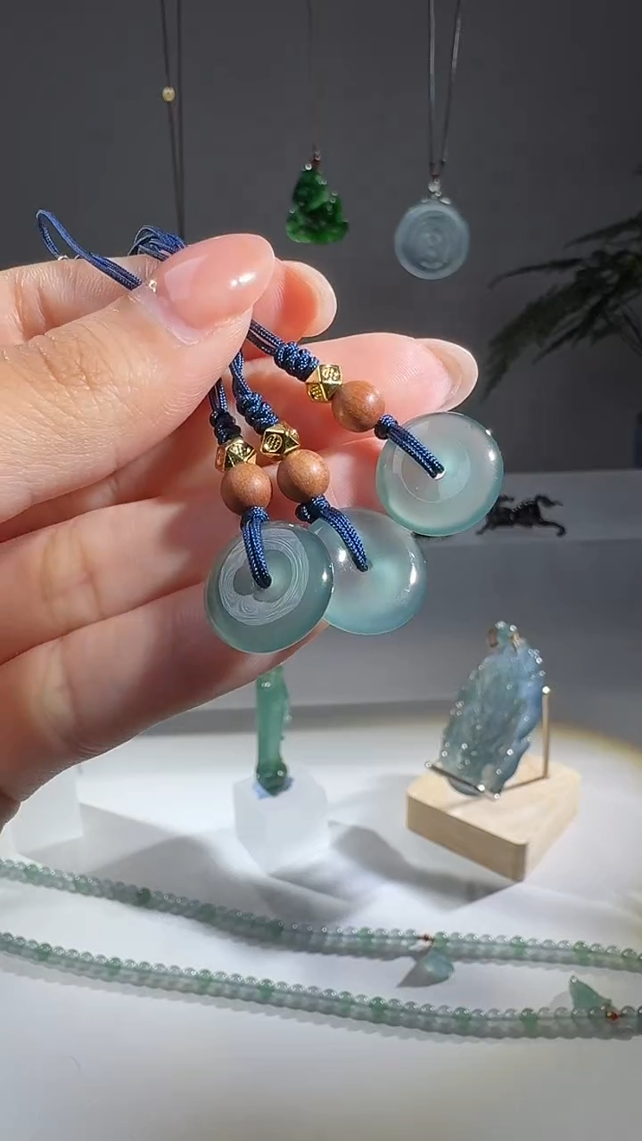 【闪购商品】翡翠颈饰未镶嵌天然A货翡翠多样性发1平安扣