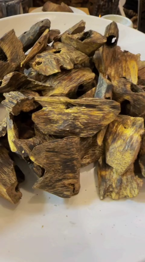 【闪购商品】沉香摆件棋楠块料101克