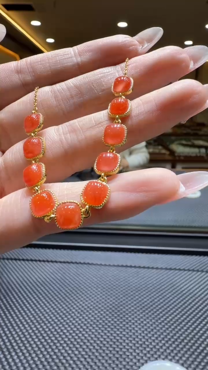 未镶嵌颈饰玛瑙/玉髓手链