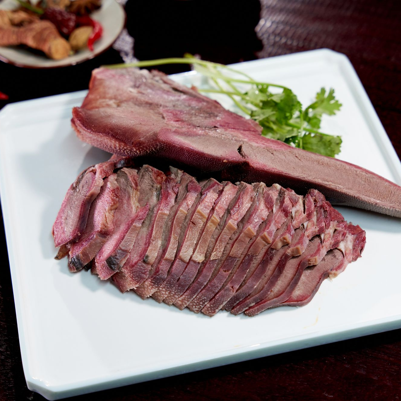 包屯陈山牛肉老字号五香牛舌牛肉真空包装开袋即食