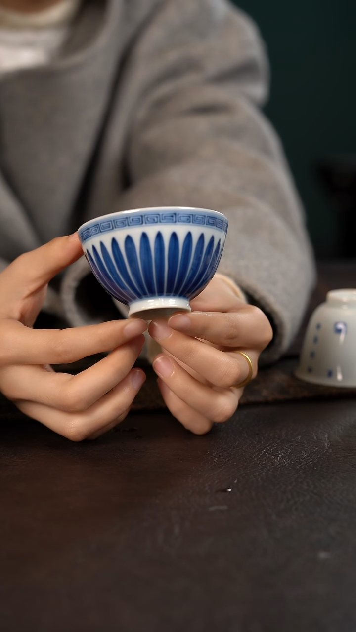 【闪购商品】杯望月怀古莲瓣鸡心杯