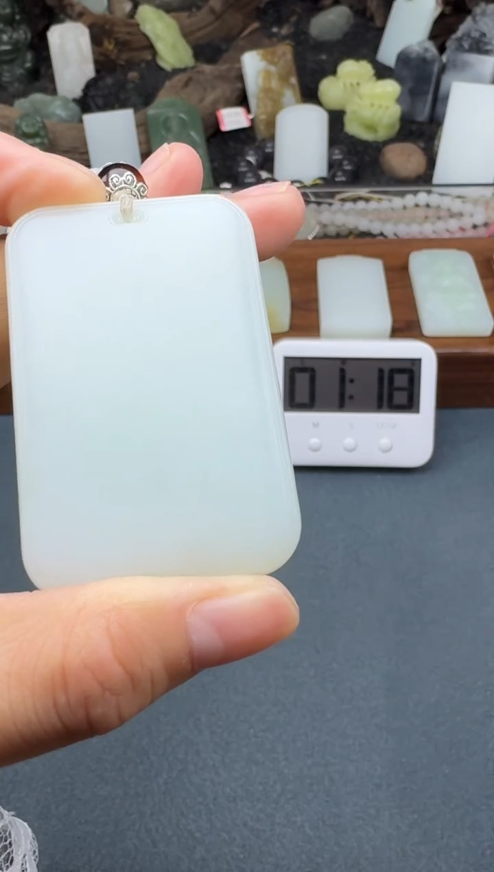 【闪购商品】和田玉颈饰未镶嵌开心