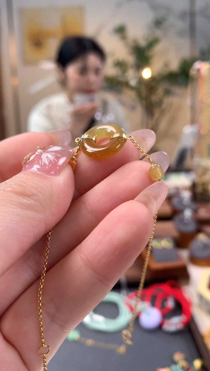 【闪购商品】翡翠吊坠(不含链)18K金镶嵌甜甜圈