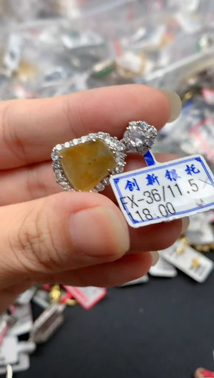 翡翠戒指银S925镶嵌天然A货缅甸翡翠