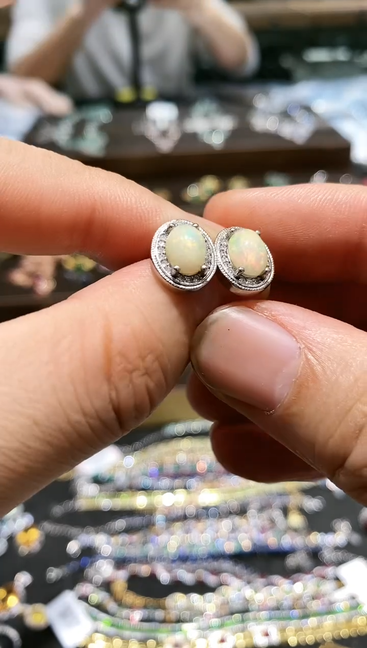 【闪购商品】欧泊珠宝奇石银S925镀金镶嵌耳钉