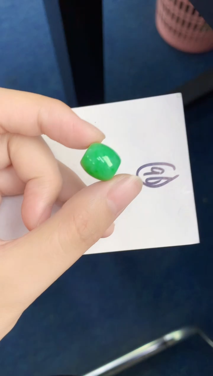 翡翠未镶嵌颈饰天然翡翠緬甸A貨