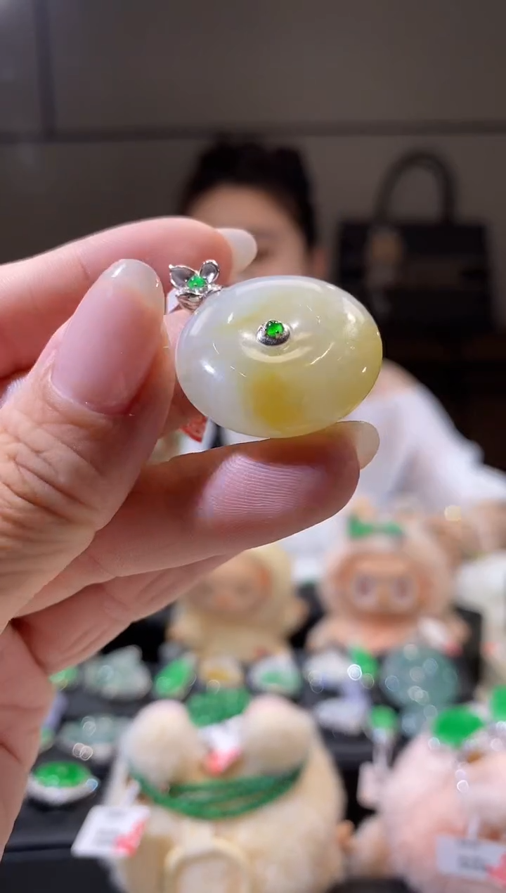 翡翠18K金镶嵌吊坠(不含链)平安扣