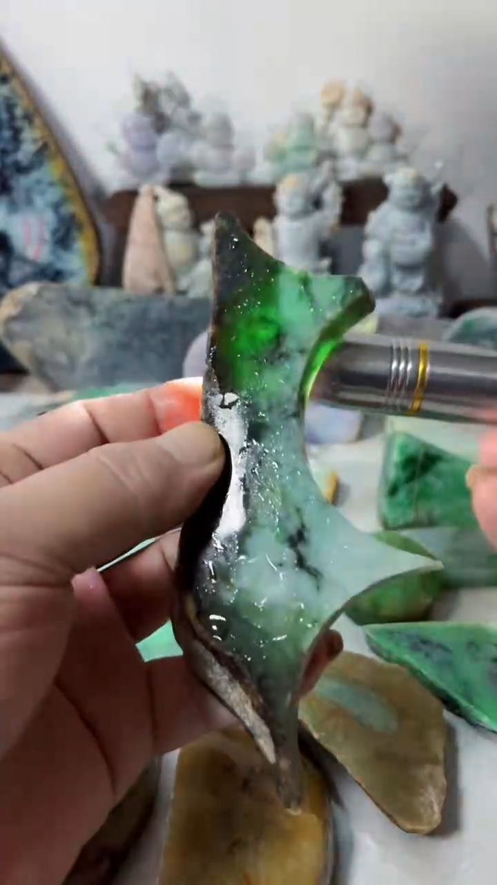 【闪购商品】翡翠吊坠(不含链)未镶嵌A104