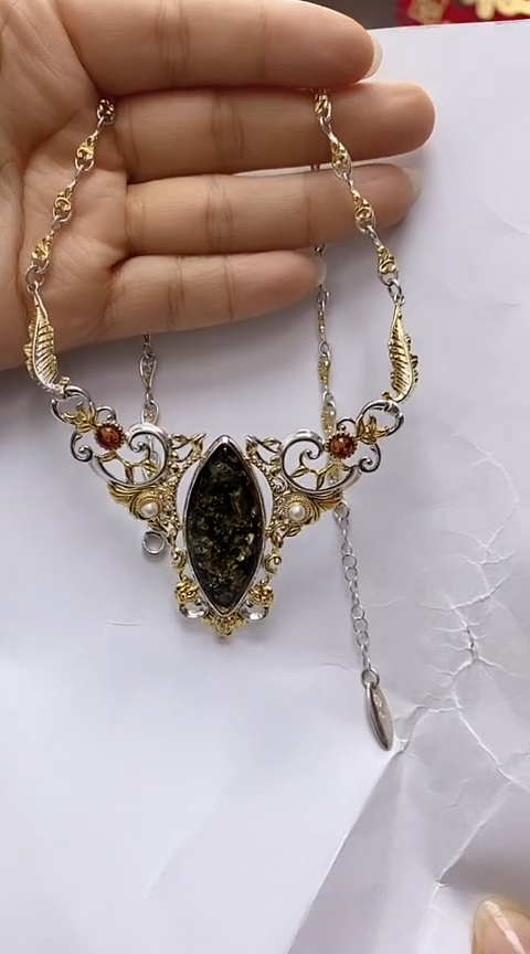 【闪购商品】琥珀裸石银S925镶嵌琥珀项链