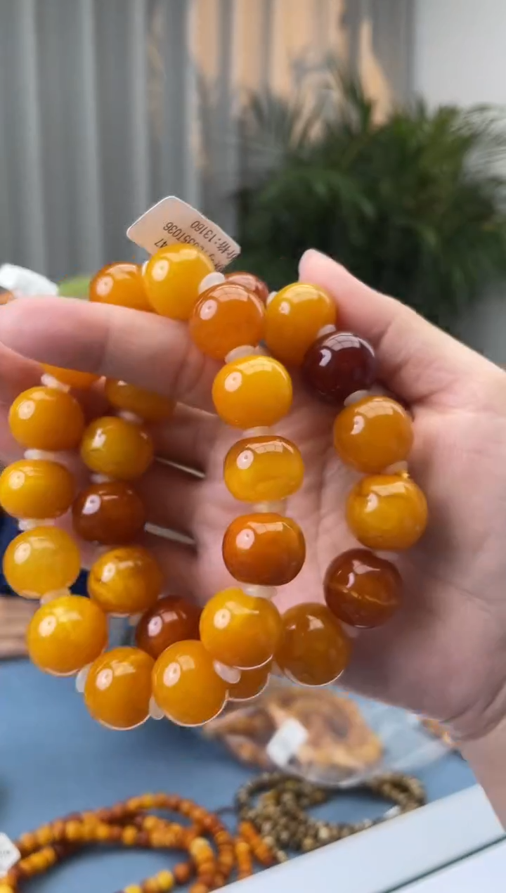 【闪购商品】蜜蜡珠宝奇石未镶嵌假一罚十，微瑕多样性发一件042.18