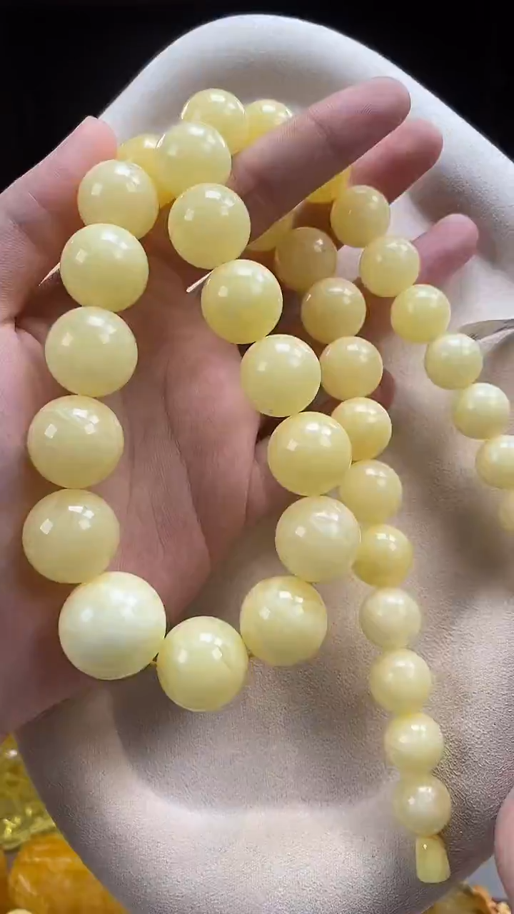 琥珀颈饰未镶嵌项链