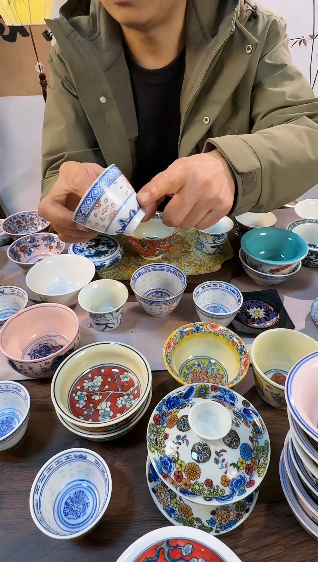 杯子瓷瓷青花玲珑加彩杯