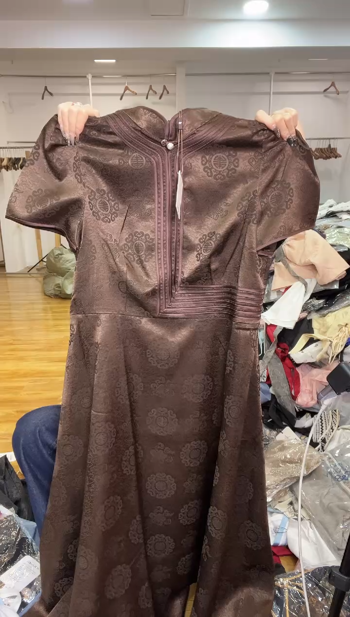 连衣裙       XL码      120-130斤