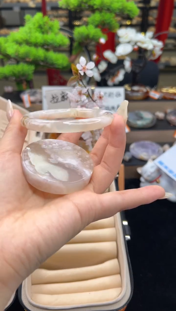 【闪购商品】石英质玉未镶嵌手镯59圈口（赠送镯心）11304