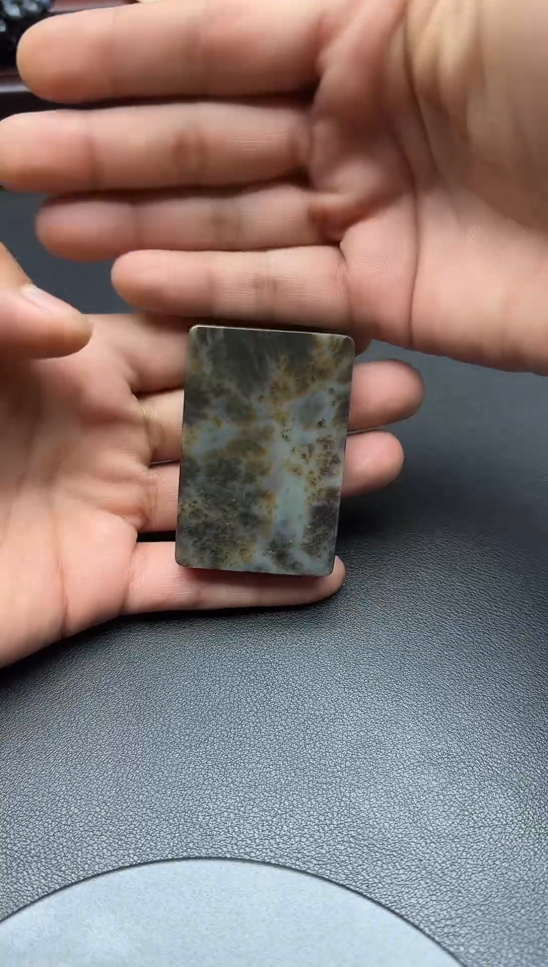 颈饰未镶嵌和田玉意境平安无事牌46牌