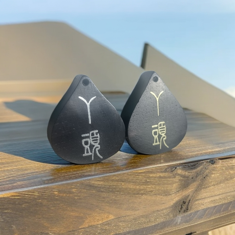 中秋礼物创意定制雕刻檀木丫头钥匙扣表白礼物