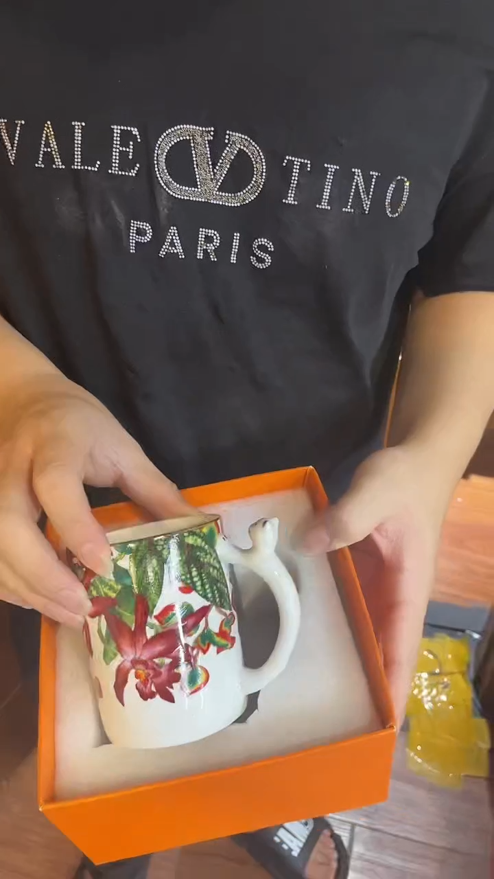 杯鸿辉家品牌瓷器，京东包邮！